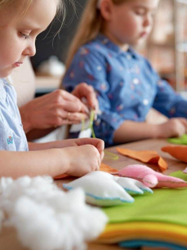 Crianças e costura: aprenda brincando!